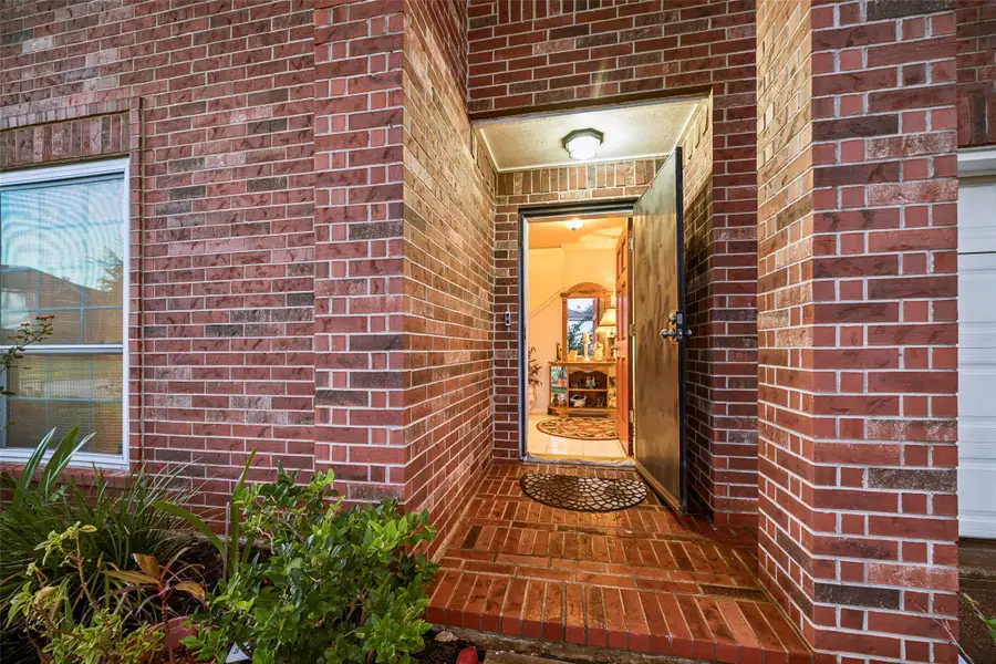 918 Heathcliff Drive, Missouri City, TX 77489 - #2