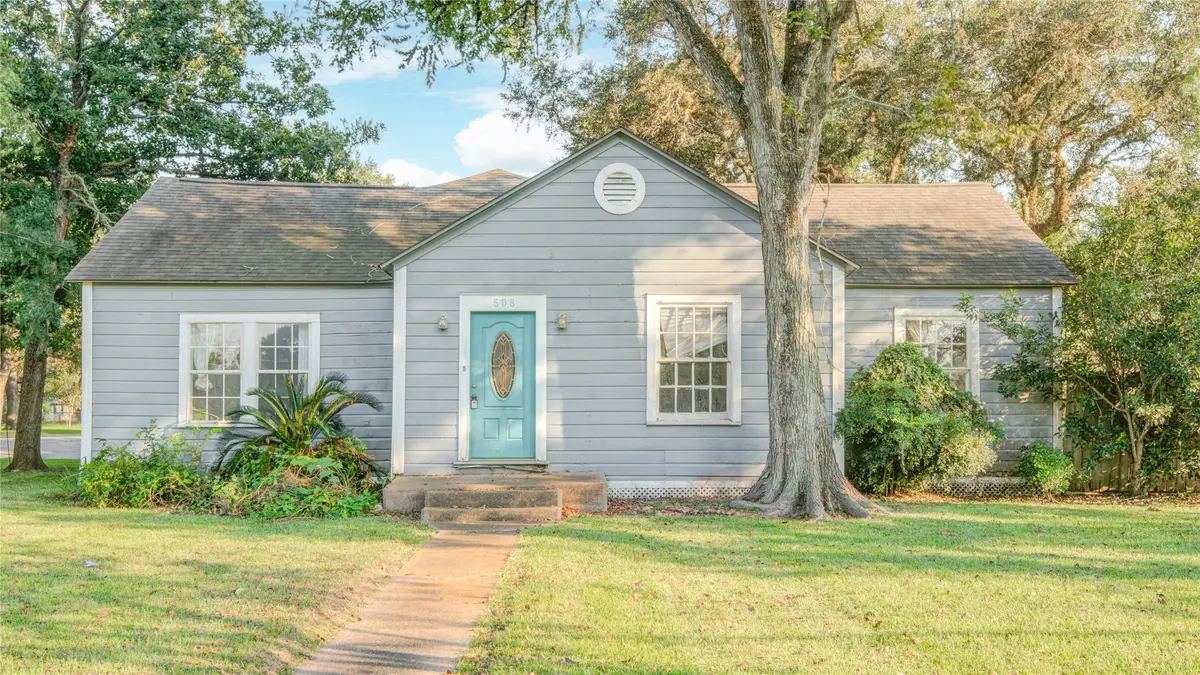 508 E 2nd Street, Sweeny, TX 77480 - #1