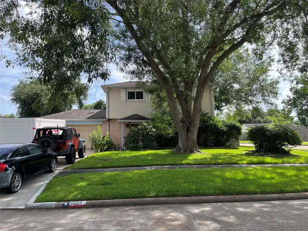 6213 Creekside Lane, League City, TX 77573