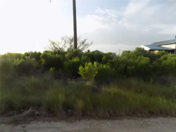 14581 Barracuda, Sargent, TX 77414