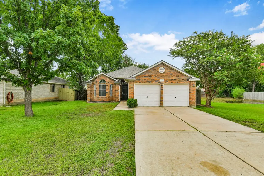 10534 Twin Circle Dr, Montgomery, TX 77356 - #2