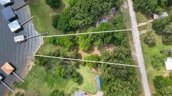 22693 Creekwood Drive, Flint, TX 75762