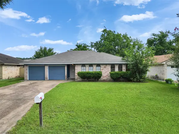 18726 Wood Glen Lane, Houston, TX 77084