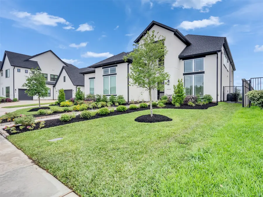 10322 Forest Lake Drive, Missouri City, TX 77459 - #2