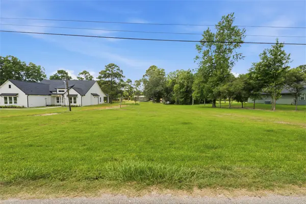 616 County Road 4023, Dayton, TX 77535