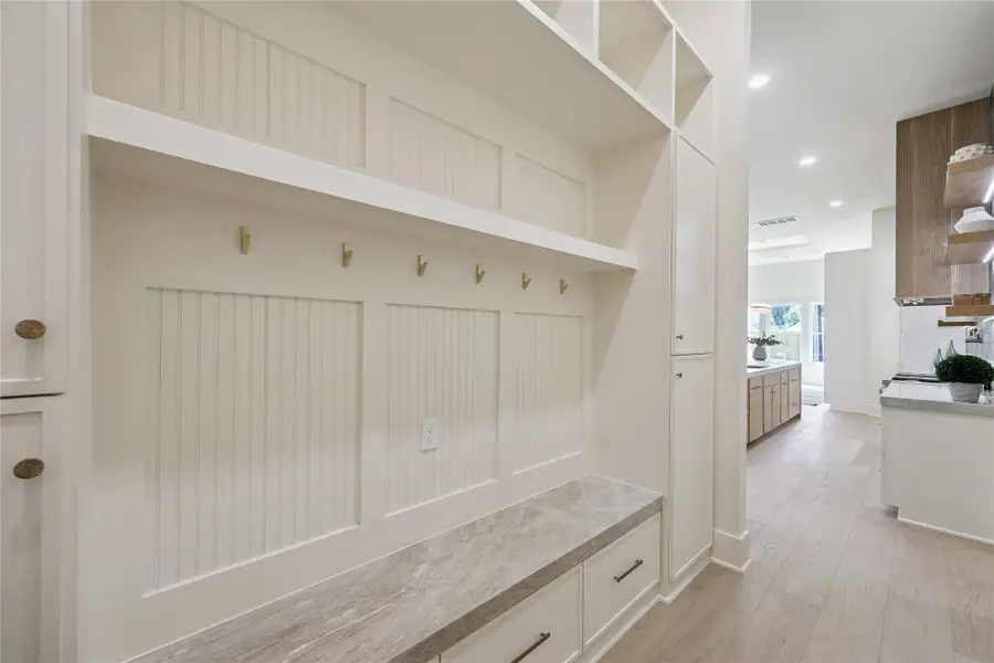539 W 34th Street, Houston, TX 77018 - #2