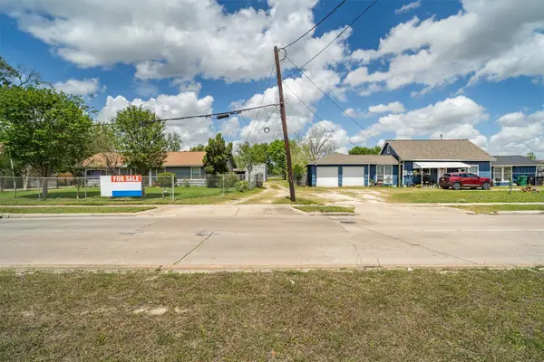 7833 Almeda Genoa Road, Houston, TX 77075