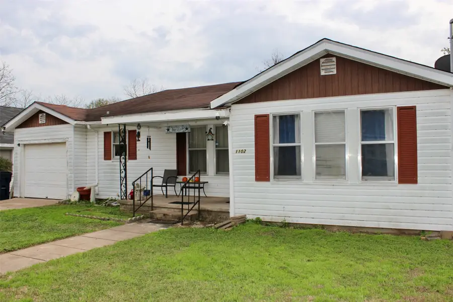 1102 Thiel Street, Brenham, TX 77833 - Image #2