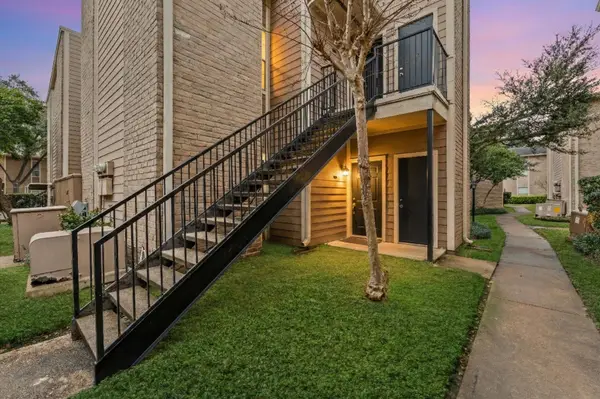 722 Bering Unit G Drive #171, Houston, TX 77057