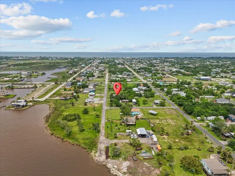 939 17th Street, Dickinson, TX 77539 - #2