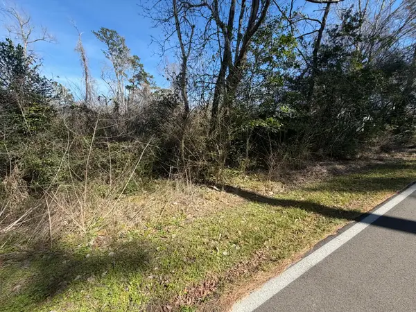 2A Hanover Lane, Conroe, TX 77304