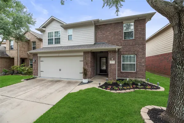 30051 Walden Farms Lane, Brookshire, TX 77423