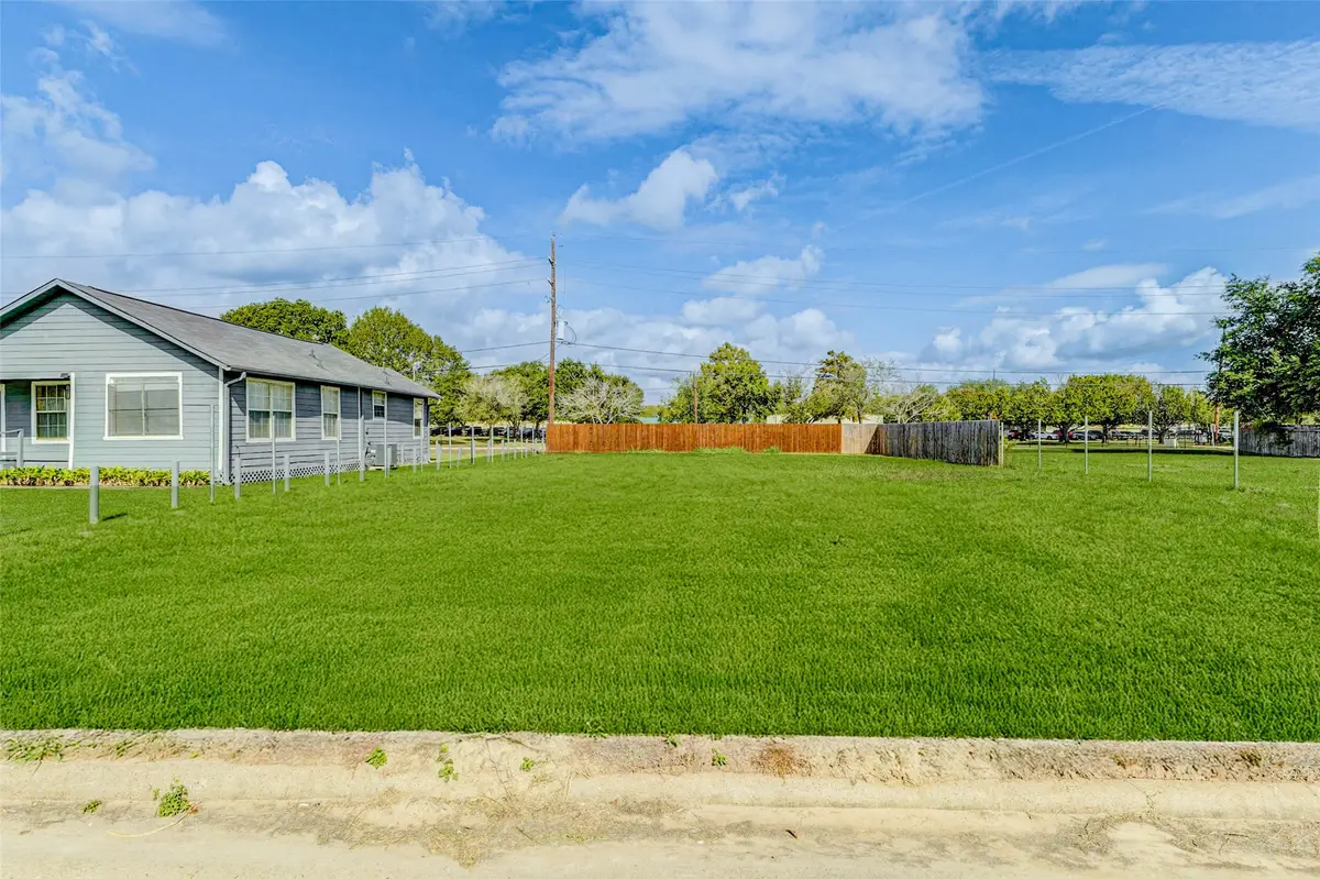 12 Becca Court, Brookshire, TX 77423 - Image #1