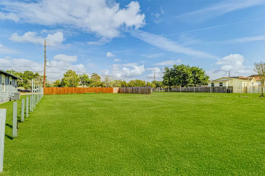 12 Becca Court, Brookshire, TX 77423 - Image #3