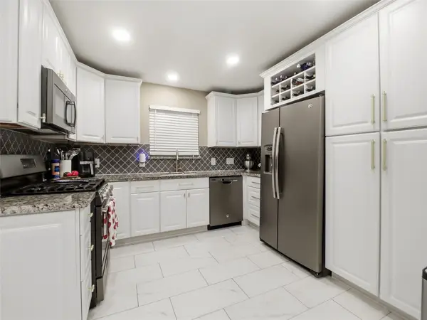 7458 Bahia Lane, Houston, TX 77489