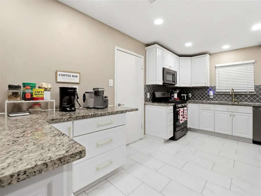 7458 Bahia Lane, Stafford Missouri City, TX 77489 - #2