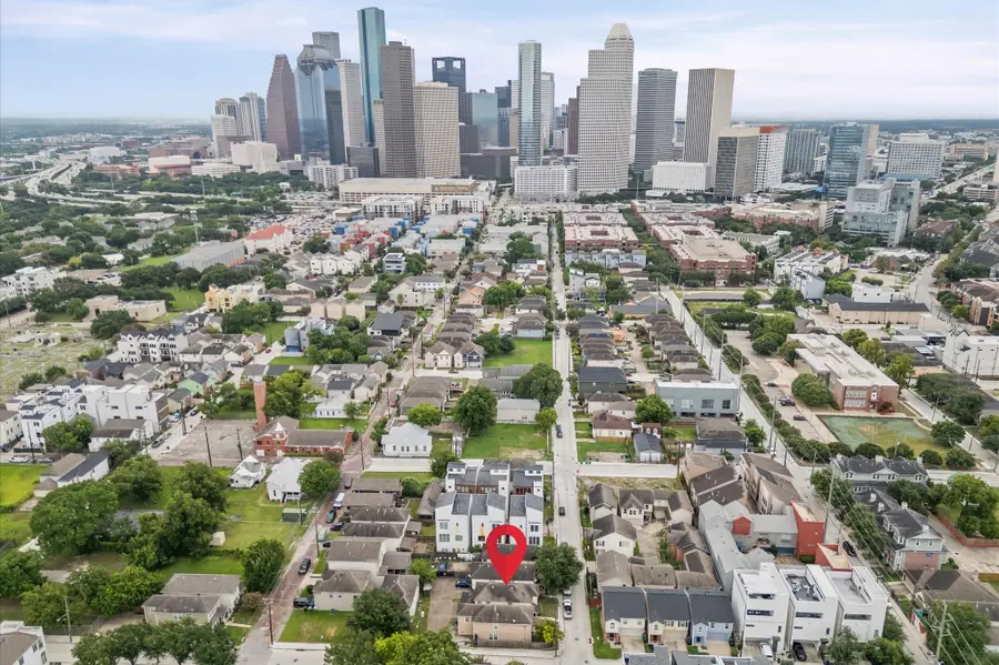 1424 Ruthven Street, Houston, TX 77019 - #2