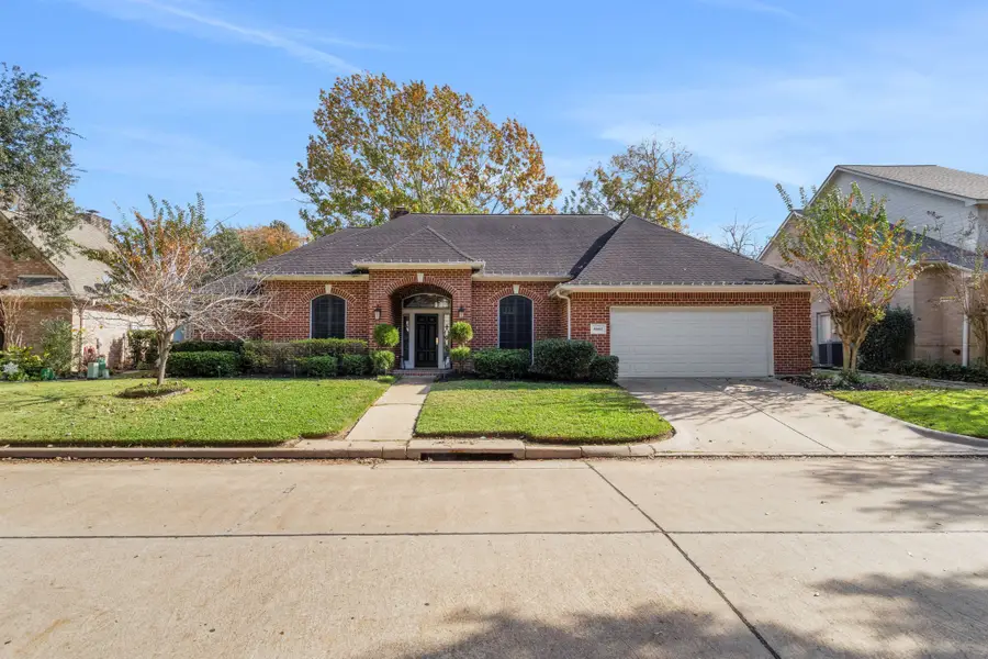 4602 Lake Village Drive, Fulshear, TX 77441 - Image #2