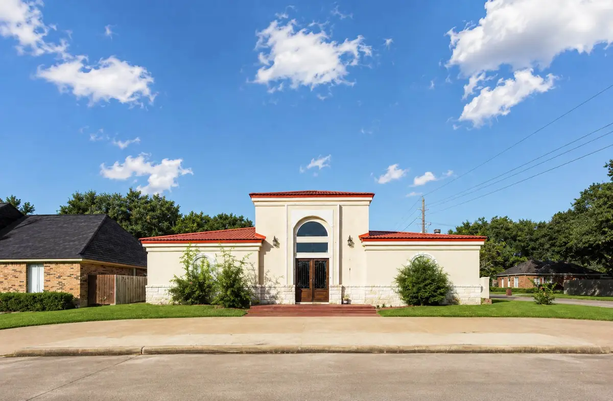 601 Westview Terrace Drive, Sealy, TX 77474 - #1
