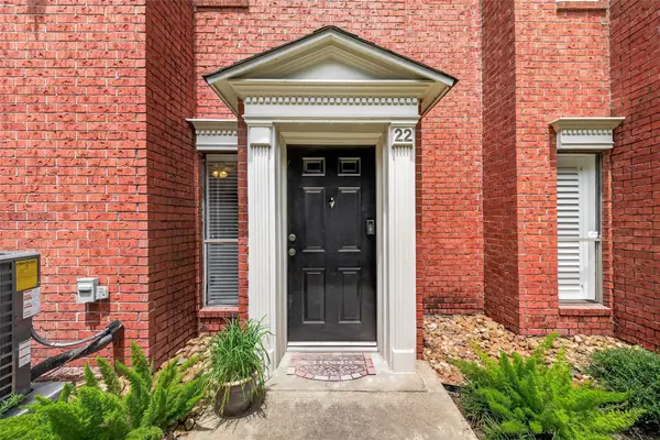 3330 Las Palmas Street #22, Houston, TX 77027