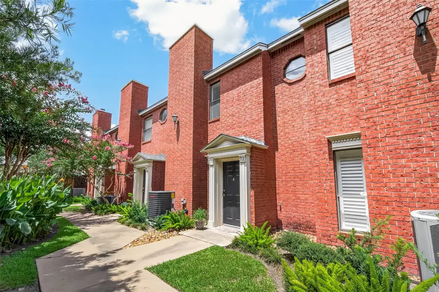 3330 Las Palmas Street #22, Houston, TX 77027 - #2