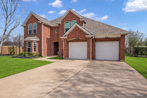 5003 Queensbury Court, Sugar Land, TX 77479