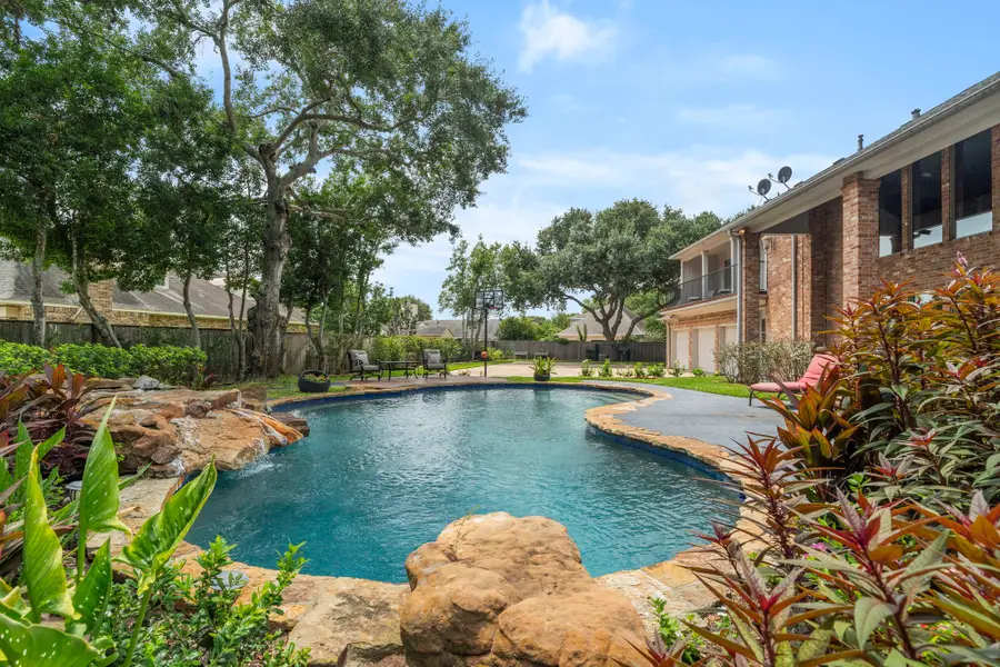 3 Regent Court, Sugar Land, TX 77478 - #3