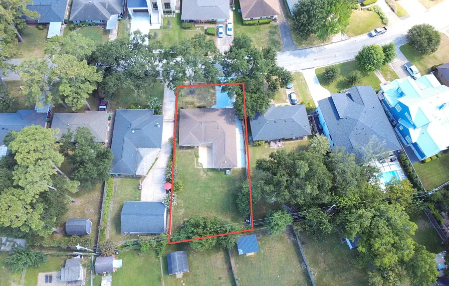 2106 Woodcrest Drive, Houston, TX 77018 - #2