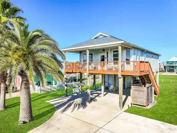 4211 Mason Drive, Galveston, TX 77554