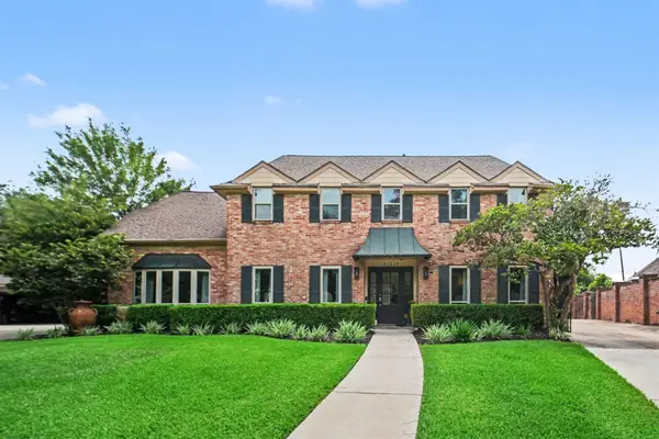 11119 Holly Springs Drive, Houston, TX 77042