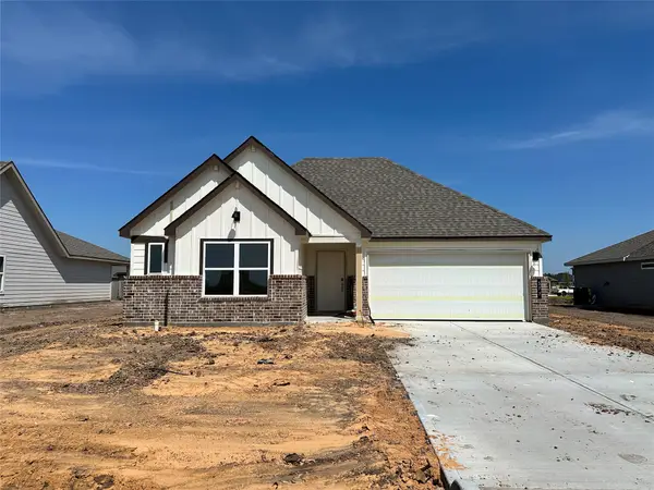 377 Combine Road, Snook, TX 77878