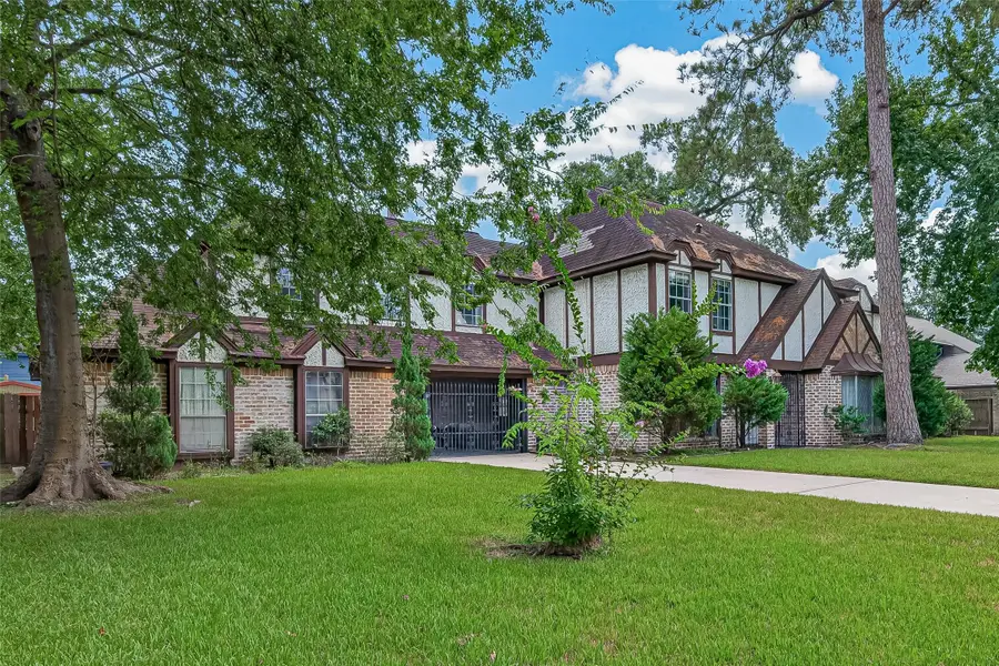 6803 Wimbledon Estates Drive, Spring, TX 77379 - #2