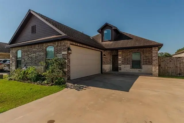 6385 Highpoint Avenue, Beaumont, TX 77708 - #1