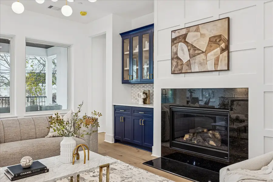 4509 Mimosa Drive, Bellaire, TX 77401 - Image #2