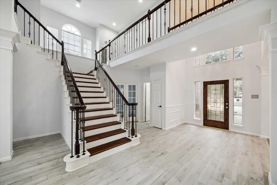 2715 Oakland Drive, Sugar Land, TX 77479 - #2