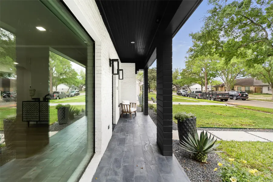 5934 Dumfries Drive, Houston, TX 77096 - #3