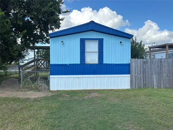 2519 Oyster Creek Bend, Oyster Creek, TX 77541