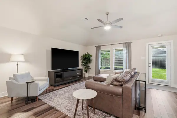 2634 Westward Hill Drive, Fresno, TX 77545