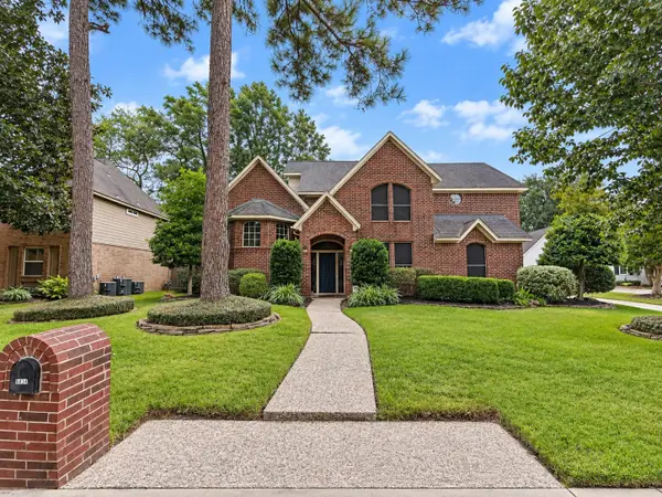 5814 Woodland Creek Drive, Kingwood, TX 77345