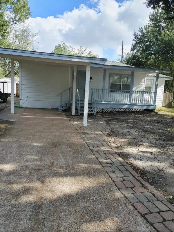 105 Azalea Avenue, Orange, TX 77630