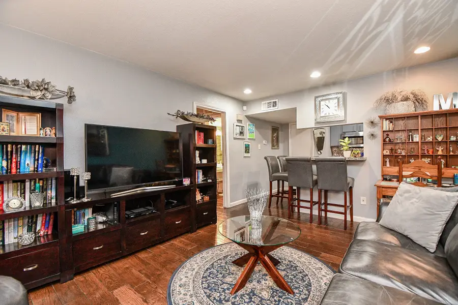 4635 Wild Indigo Street #498, Houston, TX 77027 - #2