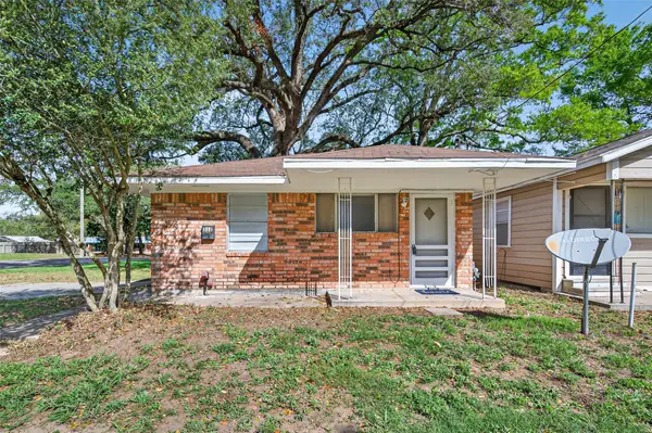 312 Travis Street, Richmond, TX 77469