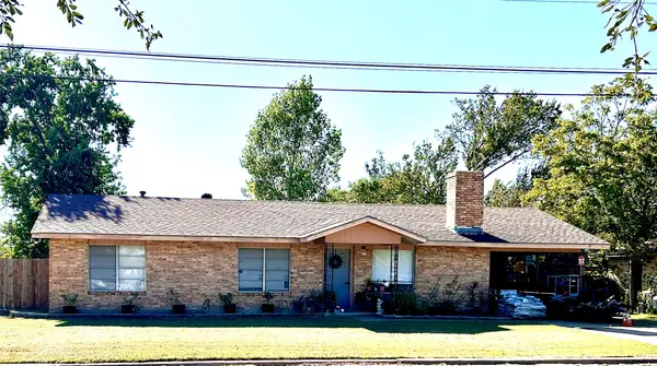 817 N Harris Street, Giddings, TX 78942