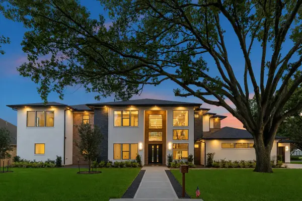 302 Piedmont Street, Sugar Land, TX 77478