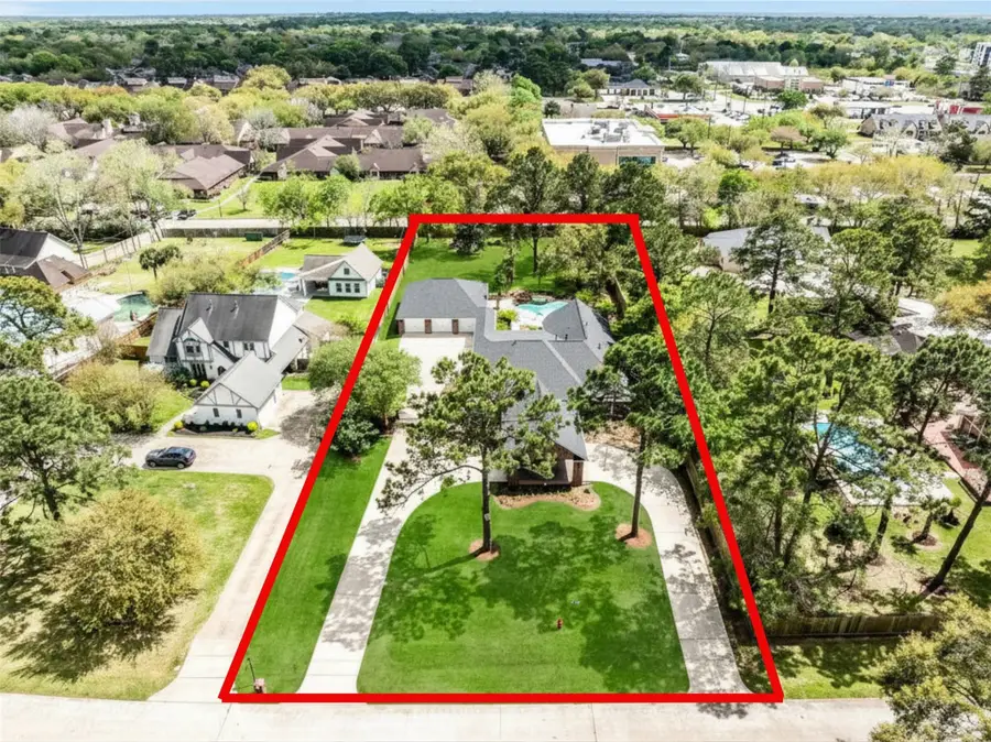 106 Charleston Street, Friendswood, TX 77546 - #2