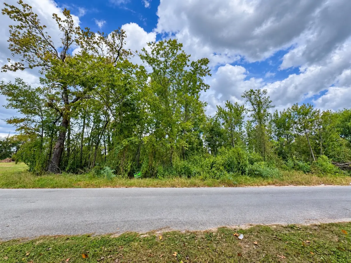 9627 Broadway Ave, Conroe, TX 77385 - #1
