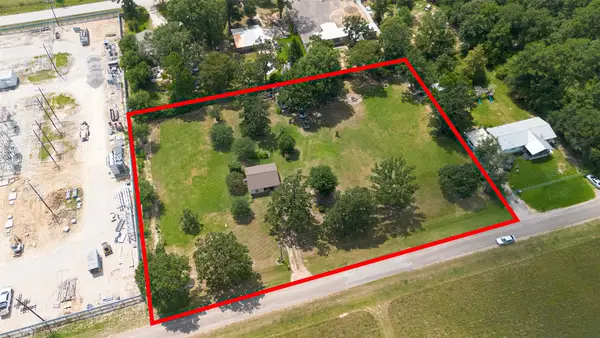 2200 Red Oak Lane, Conroe, TX 77306