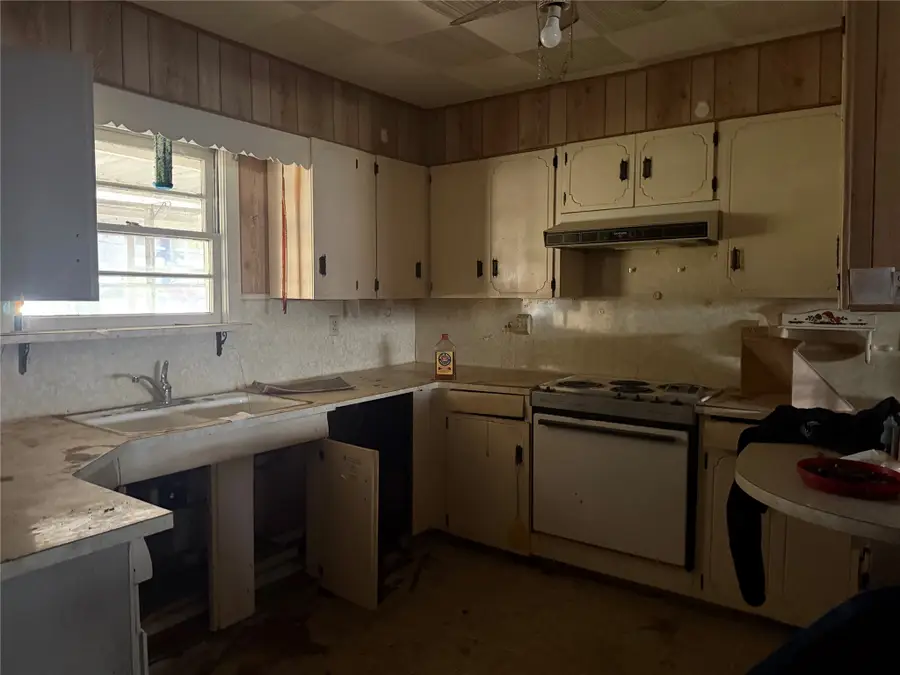 815 Brooks Avenue, Rosenberg, TX 77471 - Image #3