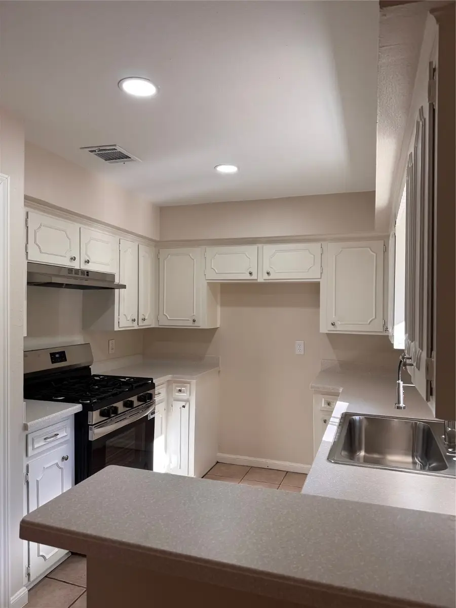 3427 Dovie Drive, The Woodlands, TX 77380 - Image #3