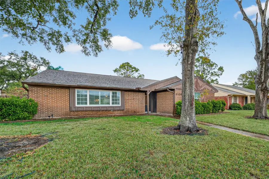 8106 Twin Hills Drive, Houston, TX 77071 - Image #3